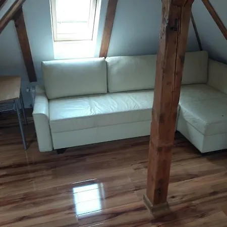 Πανσιόν Krotka 3 *