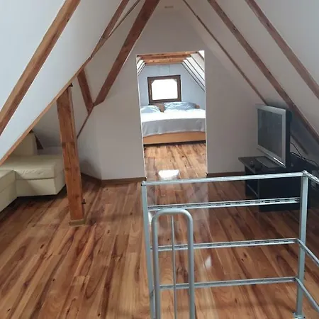 Πανσιόν Krotka 3